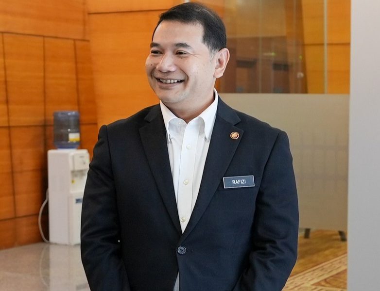 Menteri Kesihatan Mengesahkan Kedaan Rafizi Semakin Baik